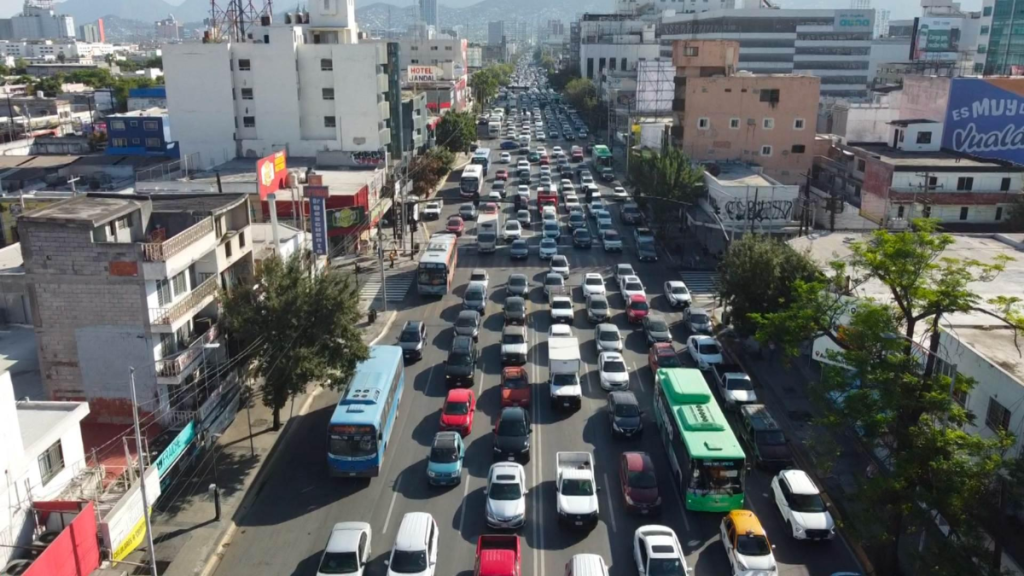 Crisis De Transporte Afecta a Ciudadanía. - Enbroncados Crisis De Transporte Afecta a Ciudadanía.