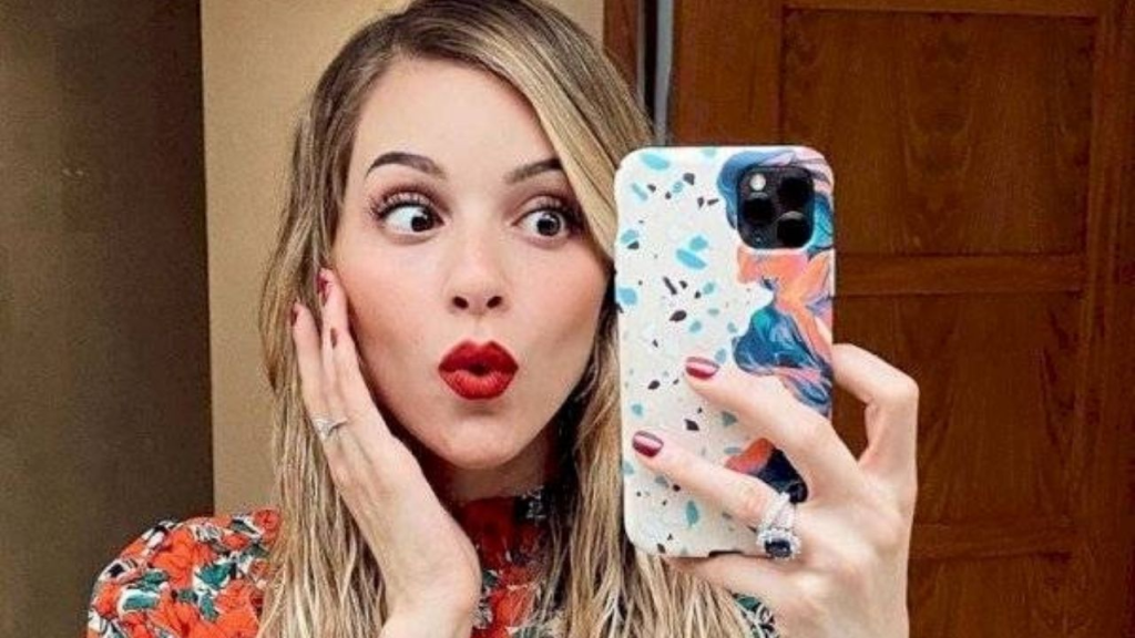 Image - Enbroncados Publicidad-millonaria-de-samuel-mariana-rodríguez-facebook-instagram