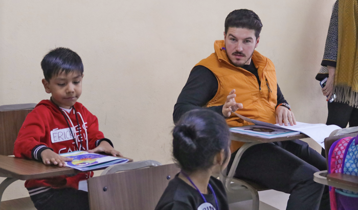 Image - Enbroncados Niños-sin-aulas-samuel-garcía-rezago-educativo