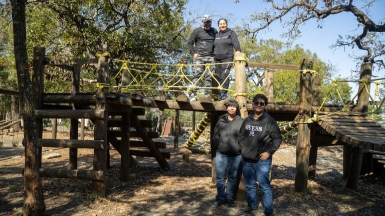 Turistas-en-chipinque-aguaneive-nuevo-león-parque-ecológico