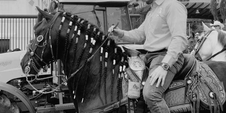 Cabalgata Norteña - Enbroncados