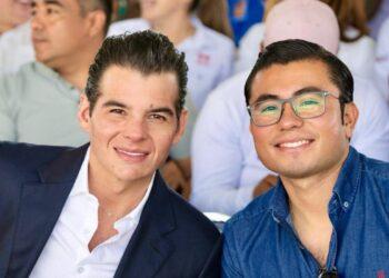 Mike Flores Y Felix Arratia - Enbroncados Gasto De Meta De Funcionarios Emecistas - Enbroncados