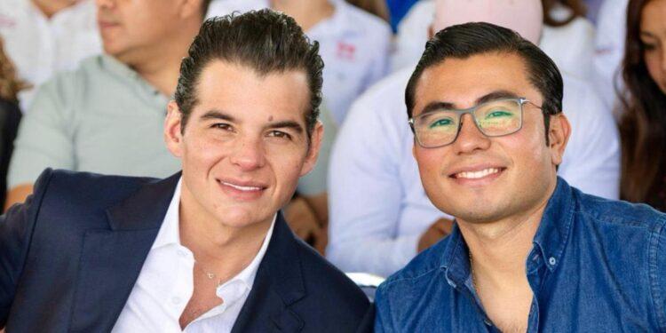 Mike Flores Y Felix Arratia - Enbroncados Gasto De Meta De Funcionarios Emecistas - Enbroncados