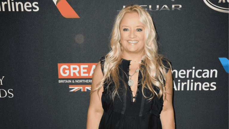 Lucy Davis - Enbroncados