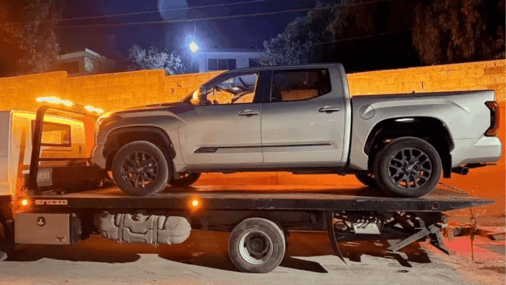 Robo Violento De Camioneta  - Enbroncados
