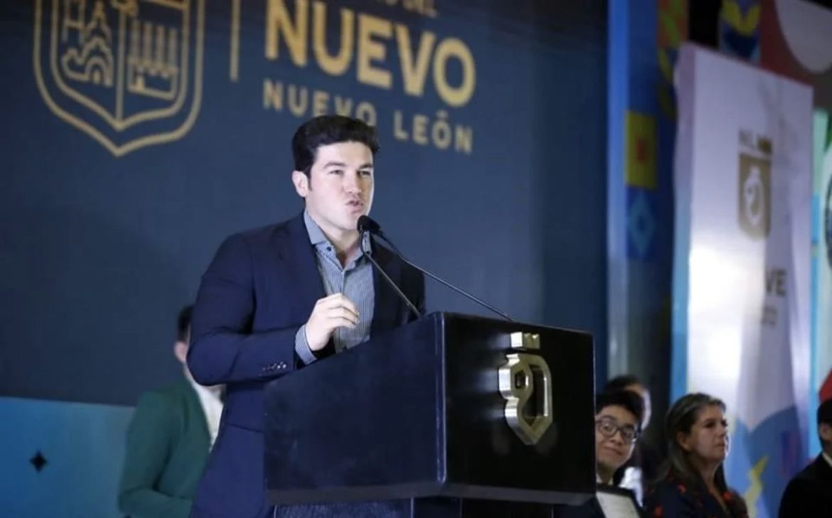 Samuel García niega candidatura, pero sus acciones hablan