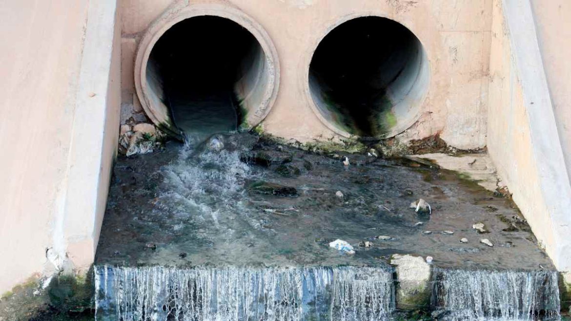 Agua Contaminada Llega a Colonias de San Pedro