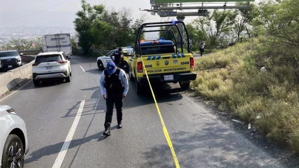 Encuentran Cuerpo Maniatado en Av. Rangel Frías: Nuevo León