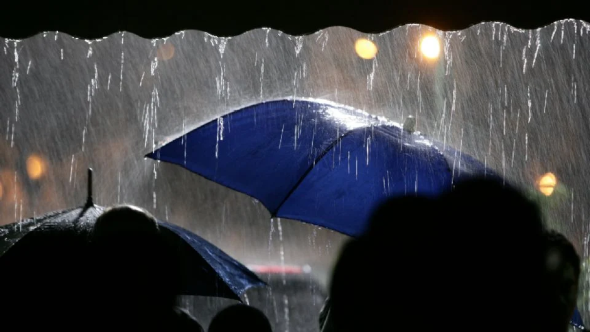 Monterrey y Guadalupe, Hundidos en Baches tras Lluvias