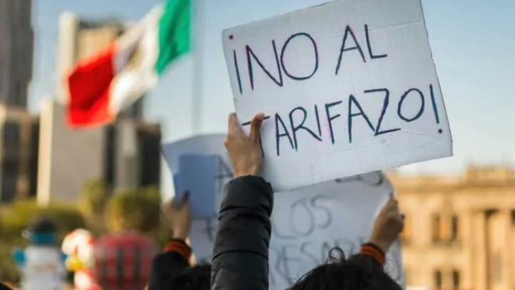 Protestas Contra El Tarifazo Enfrentan a Samuel García En La Macroplaza. - Enbroncados